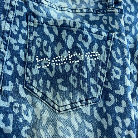 Bebe Indigo Wash Leopard Print Skinny Jeans Size 27 NWT - Picture 3 of 9